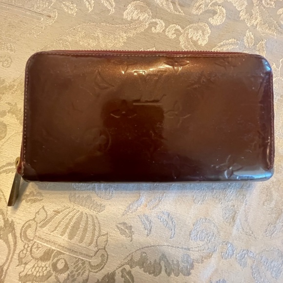 Louis Vuitton Handbags - LOUIS VUITTON BURGUNDY VERNIS ZIP AROUND WALLET